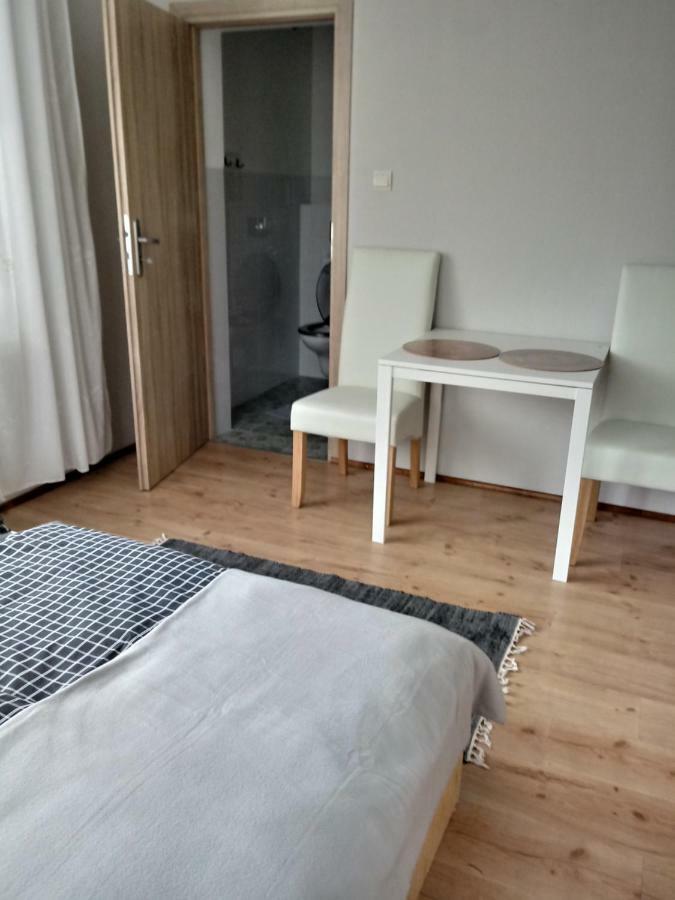 Pokoje U Bozeny Lägenhet Ostrowo  Exteriör bild